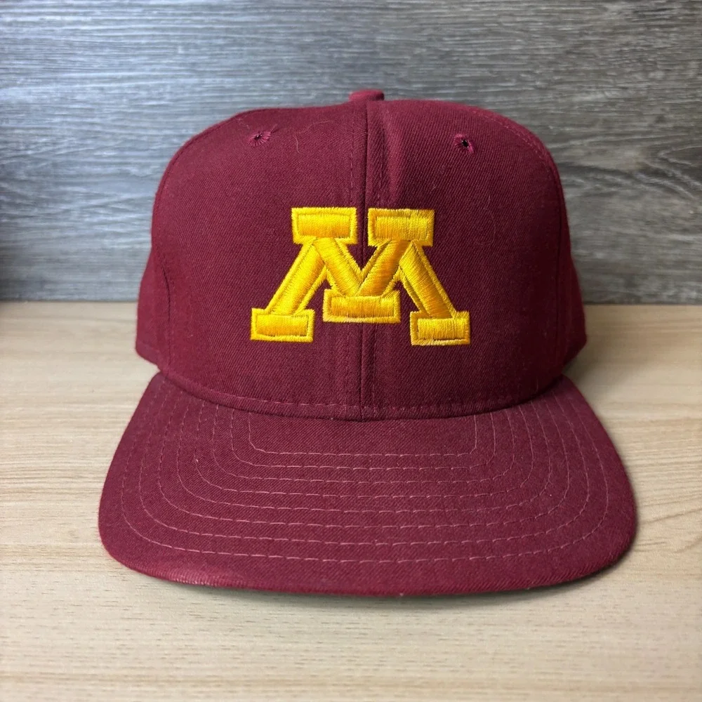 Vintage Minnesota Golden Gophers Hat Cap Snap Back Maroon Gold New Era 90s